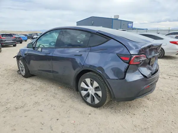 7SAYGDEE6PF704079 2023 TESLA MODEL Y - Image 2
