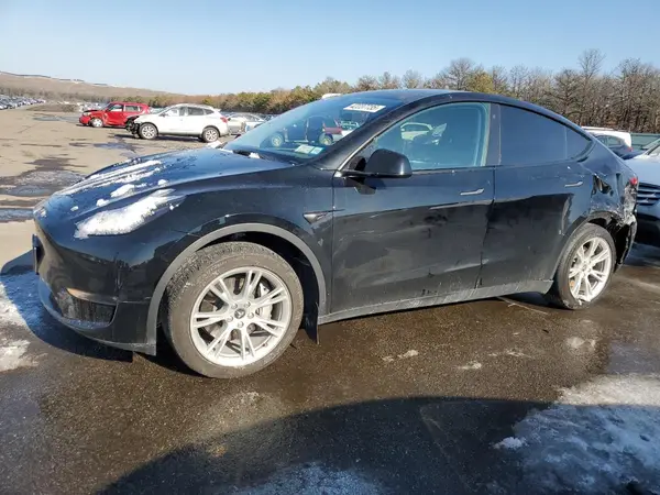 7SAYGDEE6PF705569 2023 TESLA MODEL Y - Image 1