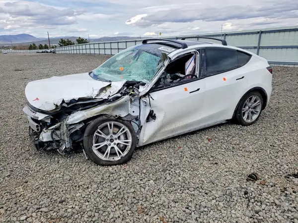 7SAYGDEE6PF711792 2023 TESLA MODEL Y - Image 1
