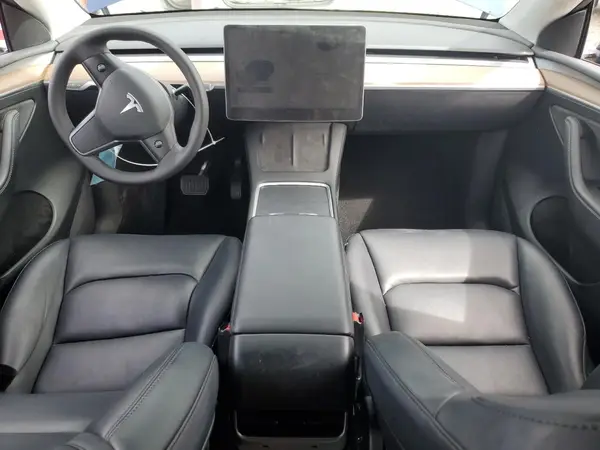 7SAYGDEE6PF713221 2023 TESLA MODEL Y - Image 8