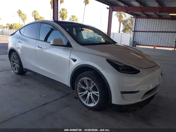 7SAYGDEE6PF742623 2023 TESLA MODEL Y - Image 1