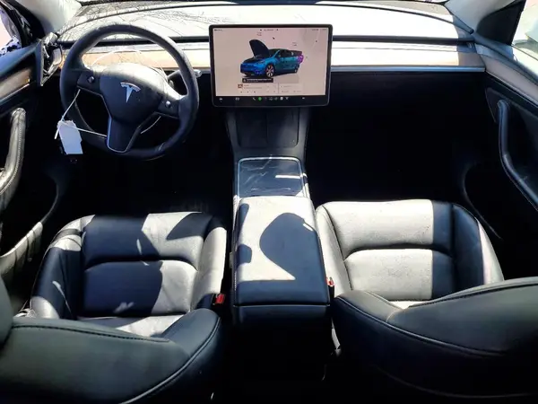 7SAYGDEE6PF745960 2023 TESLA MODEL Y - Image 8
