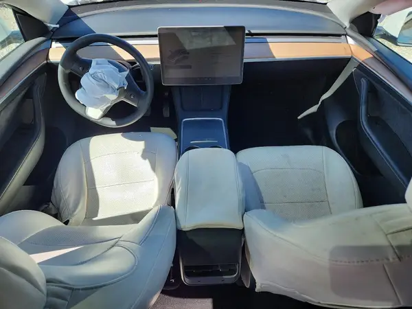 7SAYGDEE6PF760359 2023 TESLA MODEL Y - Image 8