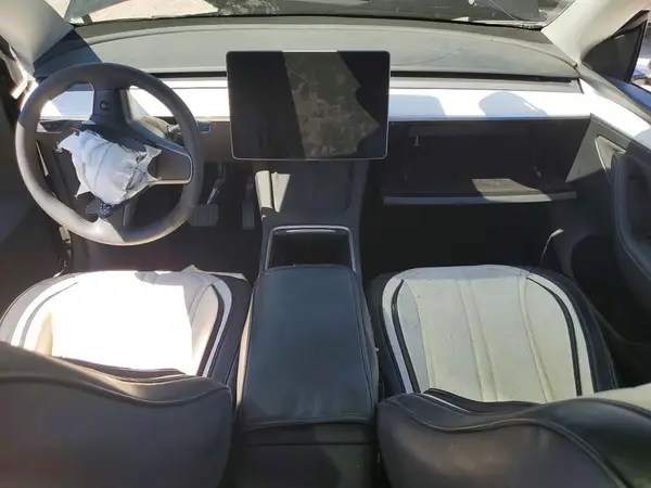 7SAYGDEE6PF780448 2023 TESLA MODEL Y - Image 8