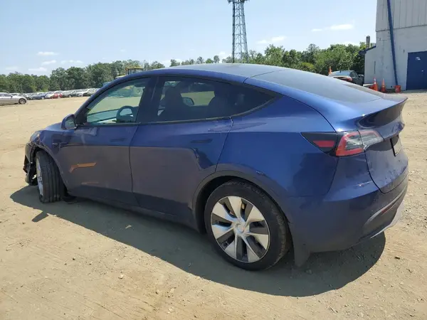 7SAYGDEE6PF797315 2023 TESLA MODEL Y - Image 2