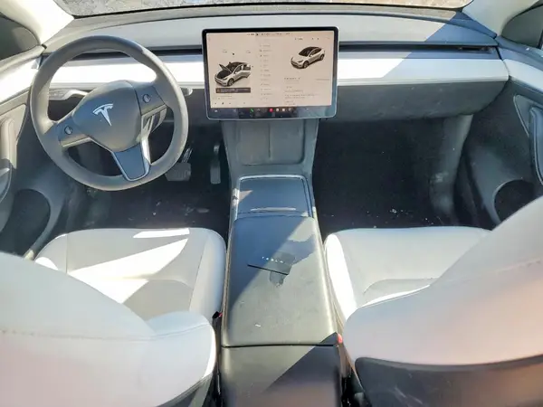 7SAYGDEE6PF801976 2023 TESLA MODEL Y - Image 8