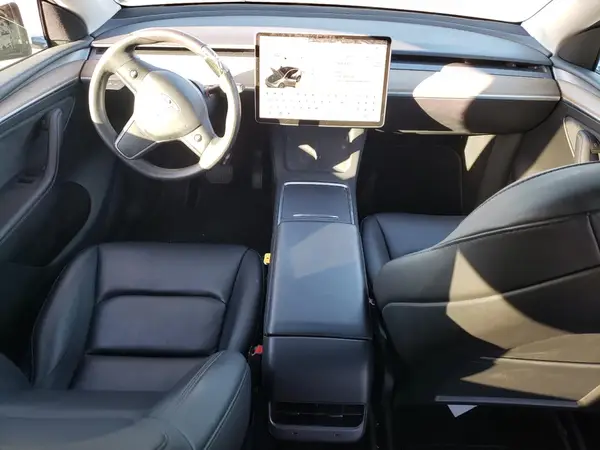 7SAYGDEE6PF823282 2023 TESLA MODEL Y - Image 8