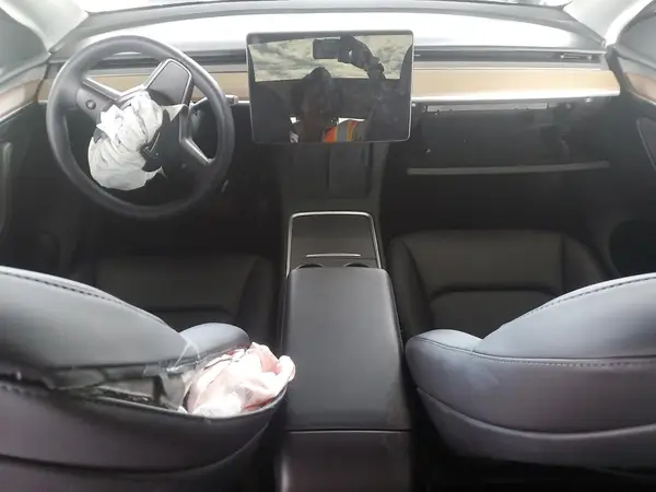 7SAYGDEE6PF826909 2023 TESLA MODEL Y - Image 8