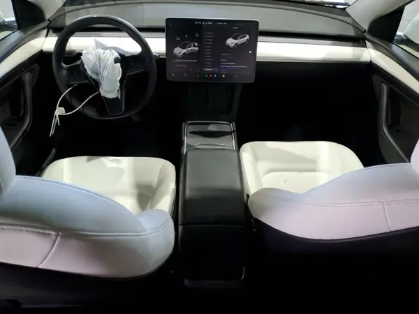 7SAYGDEE6PF831382 2023 TESLA MODEL Y - Image 8