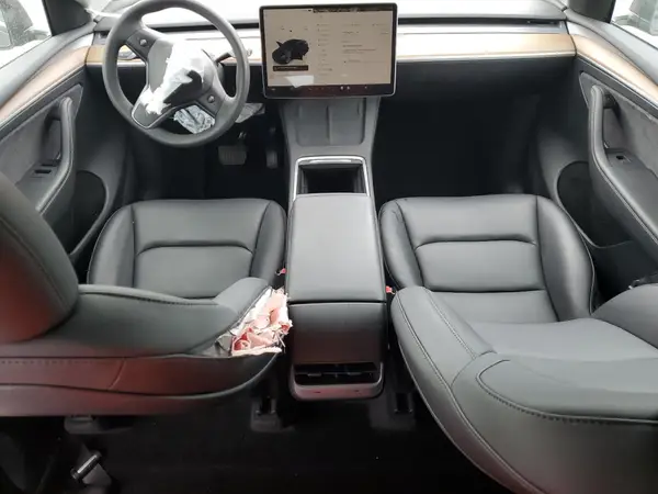 7SAYGDEE6PF847548 2023 TESLA MODEL Y - Image 8