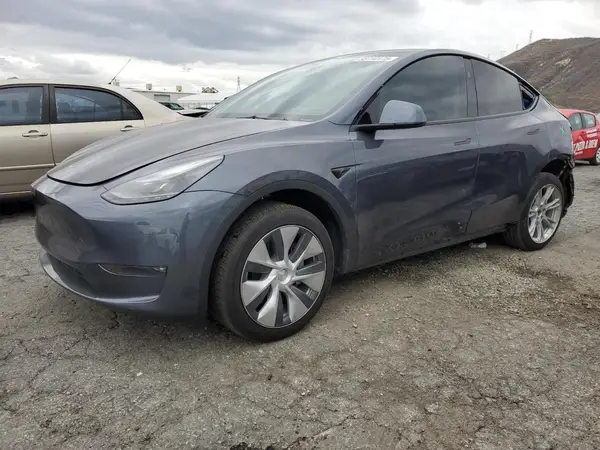 7SAYGDEE6PF848778 2023 TESLA MODEL Y - Image 1