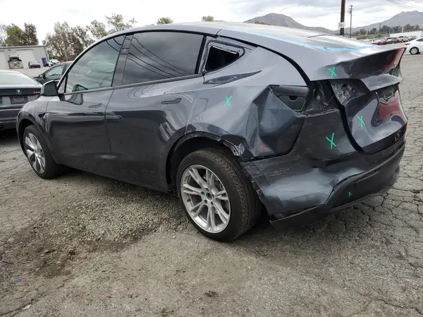 7SAYGDEE6PF848778 2023 TESLA MODEL Y - Image 2