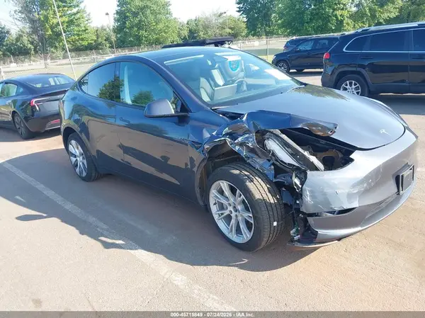 7SAYGDEE6PF859117 2023 TESLA MODEL Y - Image 1