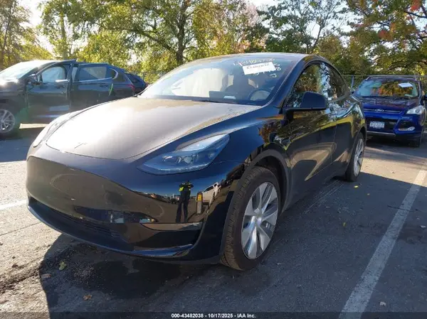 7SAYGDEE6PF859408 2023 TESLA MODEL Y - Image 2