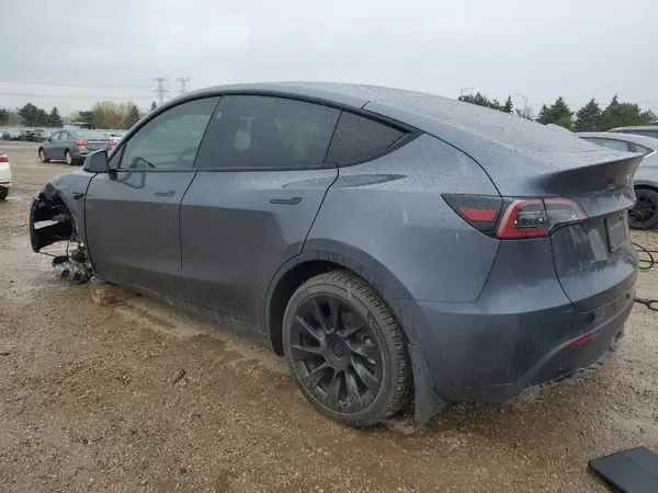 7SAYGDEE6PF868805 2023 TESLA MODEL Y - Image 2
