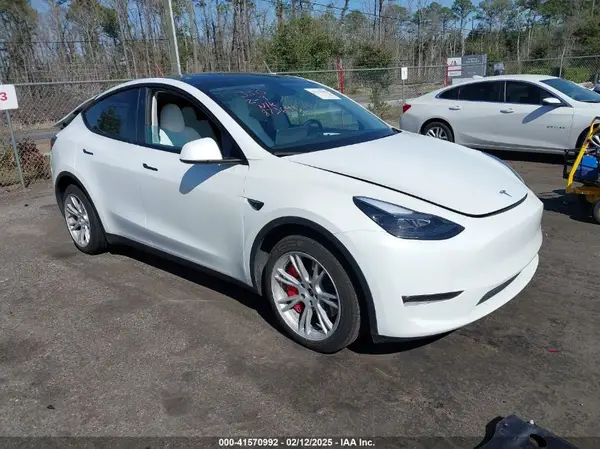 7SAYGDEE6PF873695 2023 TESLA MODEL Y - Image 1