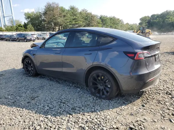 7SAYGDEE6PF876306 2023 TESLA MODEL Y - Image 2
