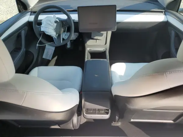 7SAYGDEE6PF876306 2023 TESLA MODEL Y - Image 8