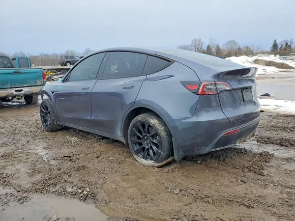7SAYGDEE6PF884910 2023 TESLA MODEL Y - Image 2