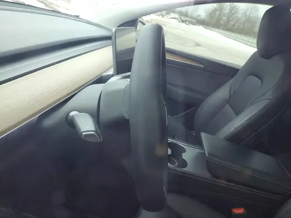7SAYGDEE6PF884910 2023 TESLA MODEL Y - Image 8
