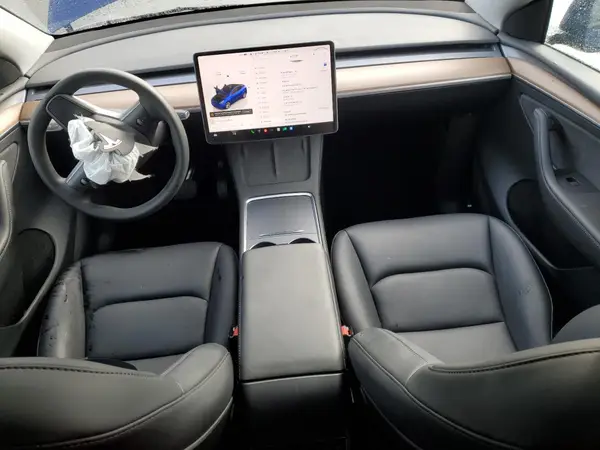 7SAYGDEE6PF885622 2023 TESLA MODEL Y - Image 8