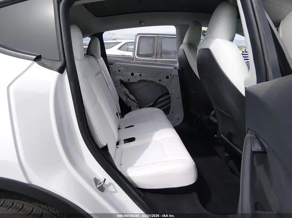 7SAYGDEE6PF888049 2023 TESLA MODEL Y - Image 8