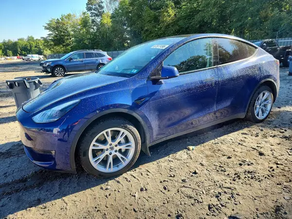 7SAYGDEE6PF889637 2023 TESLA MODEL Y - Image 1