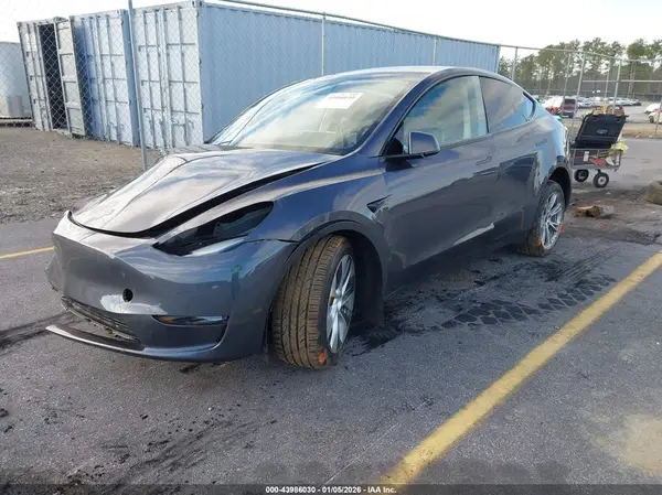 7SAYGDEE6PF892294 2023 TESLA MODEL Y - Image 2
