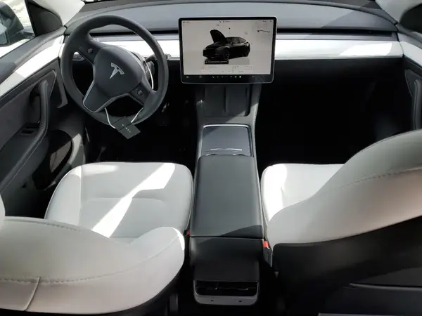 7SAYGDEE6PF893431 2023 TESLA MODEL Y - Image 8