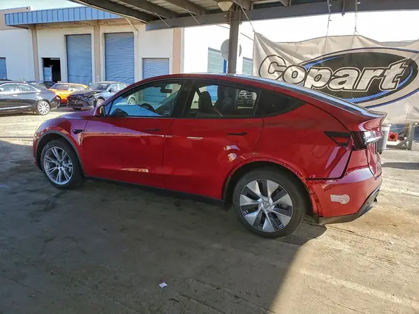 7SAYGDEE6PF923009 2023 TESLA MODEL Y - Image 2