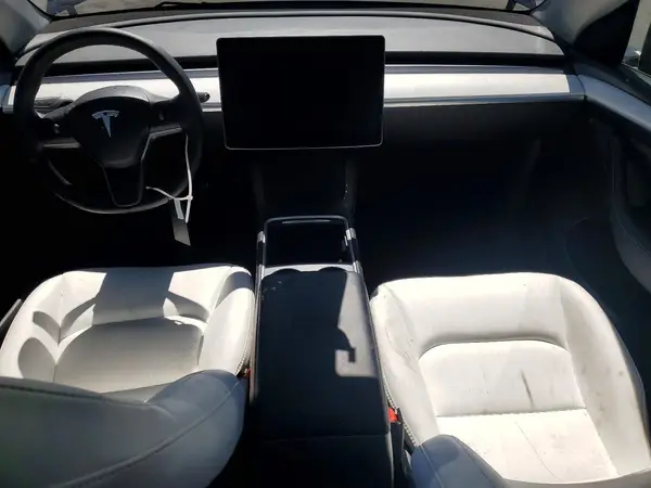 7SAYGDEE6PF939212 2023 TESLA MODEL Y - Image 8