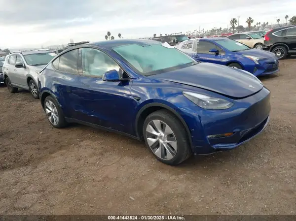 7SAYGDEE6PF947827 2023 TESLA MODEL Y - Image 1