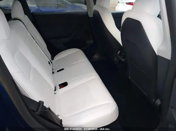 7SAYGDEE6PF947827 2023 TESLA MODEL Y - Image 8