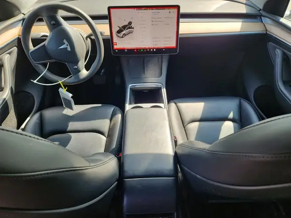 7SAYGDEE6PF958035 2023 TESLA MODEL Y - Image 8