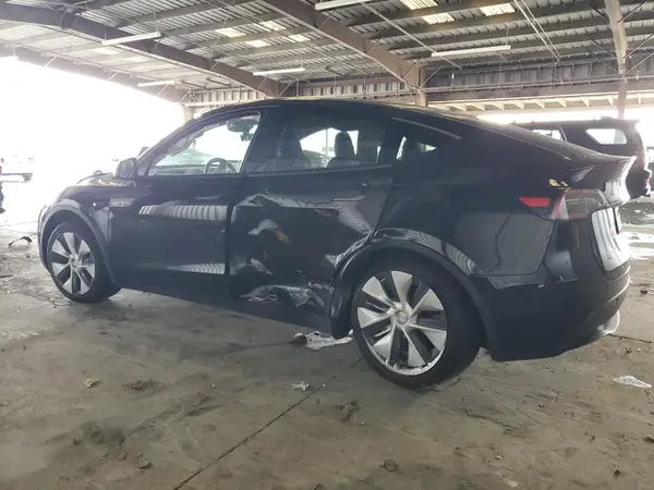 7SAYGDEE6PF961291 2023 TESLA MODEL Y - Image 2