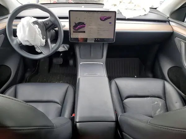 7SAYGDEE6PF967835 2023 TESLA MODEL Y - Image 8
