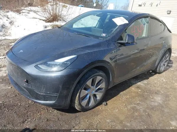7SAYGDEE6RA219344 2024 TESLA MODEL Y - Image 2
