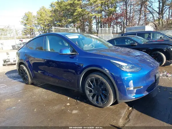 7SAYGDEE6RA220297 2024 TESLA MODEL Y - Image 1