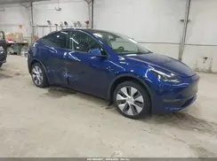 7SAYGDEE6RA221000 2024 TESLA MODEL Y