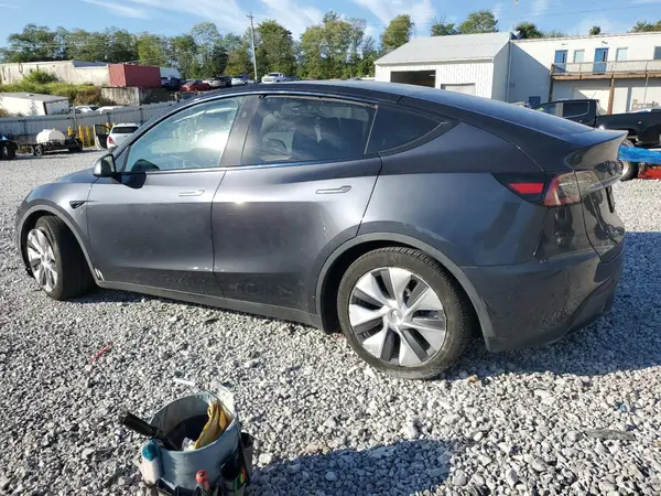 7SAYGDEE6RA222101 2024 TESLA MODEL Y - Image 2