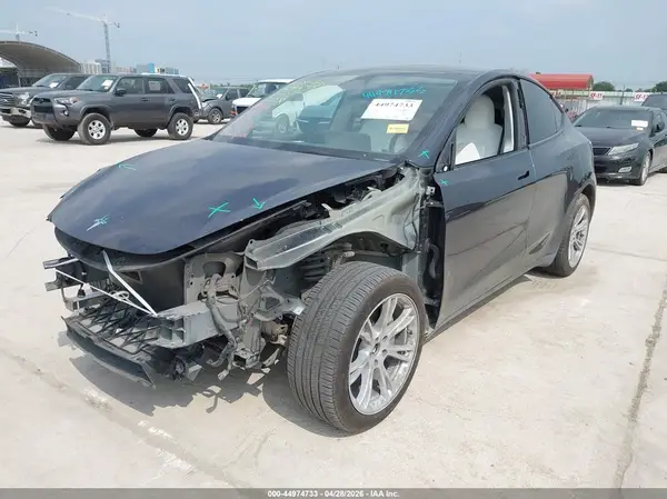 7SAYGDEE6RA223829 2024 TESLA MODEL Y - Image 2
