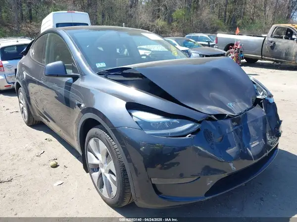 7SAYGDEE6RA225161 2024 TESLA MODEL Y - Image 1