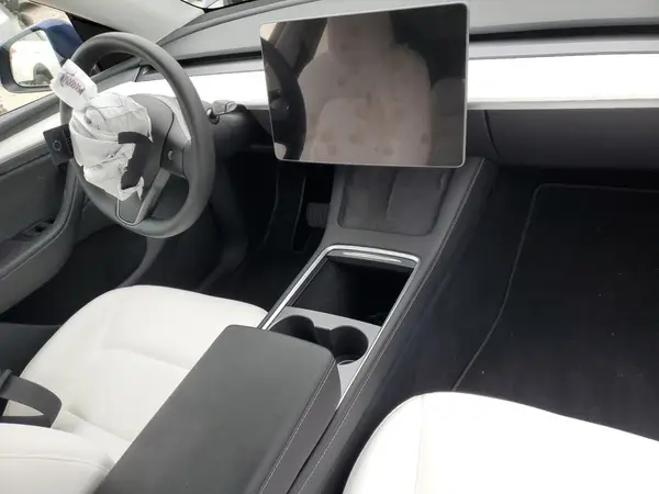 7SAYGDEE6RA231848 2024 TESLA MODEL Y - Image 8