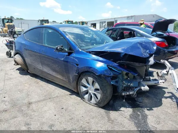 7SAYGDEE6RA233325 2024 TESLA MODEL Y - Image 1