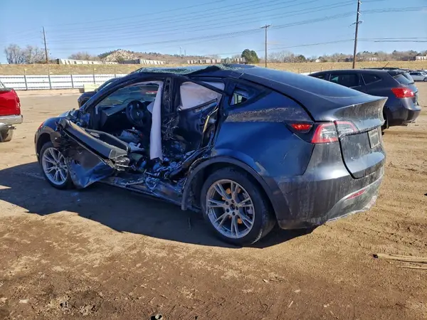 7SAYGDEE6RA236743 2024 TESLA MODEL Y - Image 2
