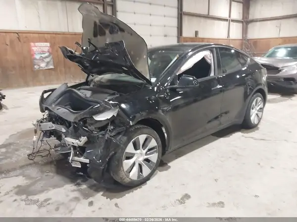 7SAYGDEE6RA237102 2024 TESLA MODEL Y - Image 2