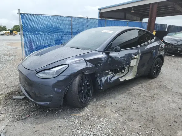 7SAYGDEE6RA237987 2024 TESLA MODEL Y - Image 1