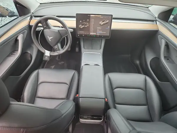 7SAYGDEE6RA237987 2024 TESLA MODEL Y - Image 8