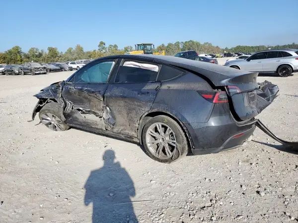 7SAYGDEE6RA239822 2024 TESLA MODEL Y - Image 2