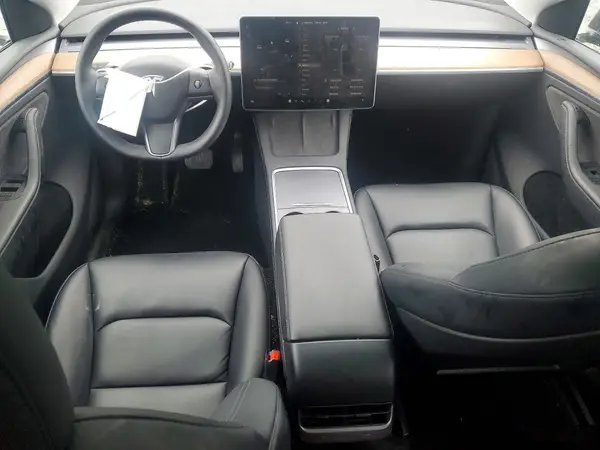 7SAYGDEE6RA241991 2024 TESLA MODEL Y - Image 8